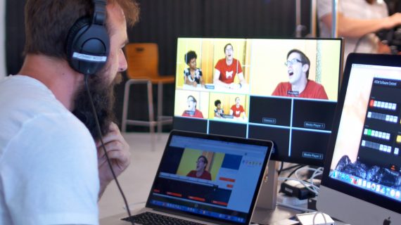 Facebook: Panduan Cara Broadcast Video Streaming dari Komputer ke Facebook Live